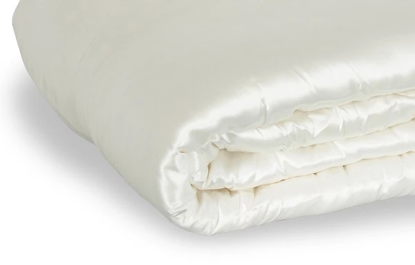 Butterfly Silk dyne foldet sammen