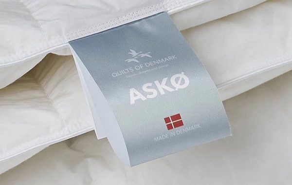 Askø - Varm dyne fra Quilts of Denmark med mærke